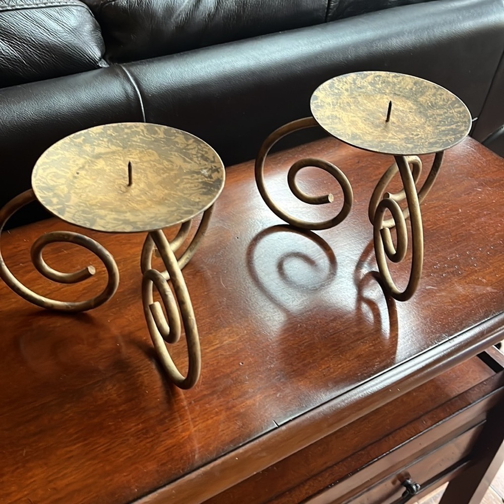 Accent Iron Candle Holders - Picture 2 of 4